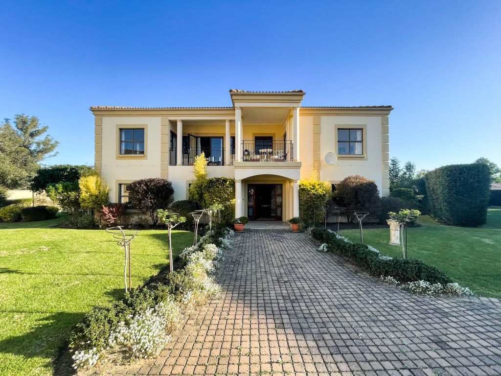 3 Bedroom House in Outeniqua Gardens in Blanco Available for Rent