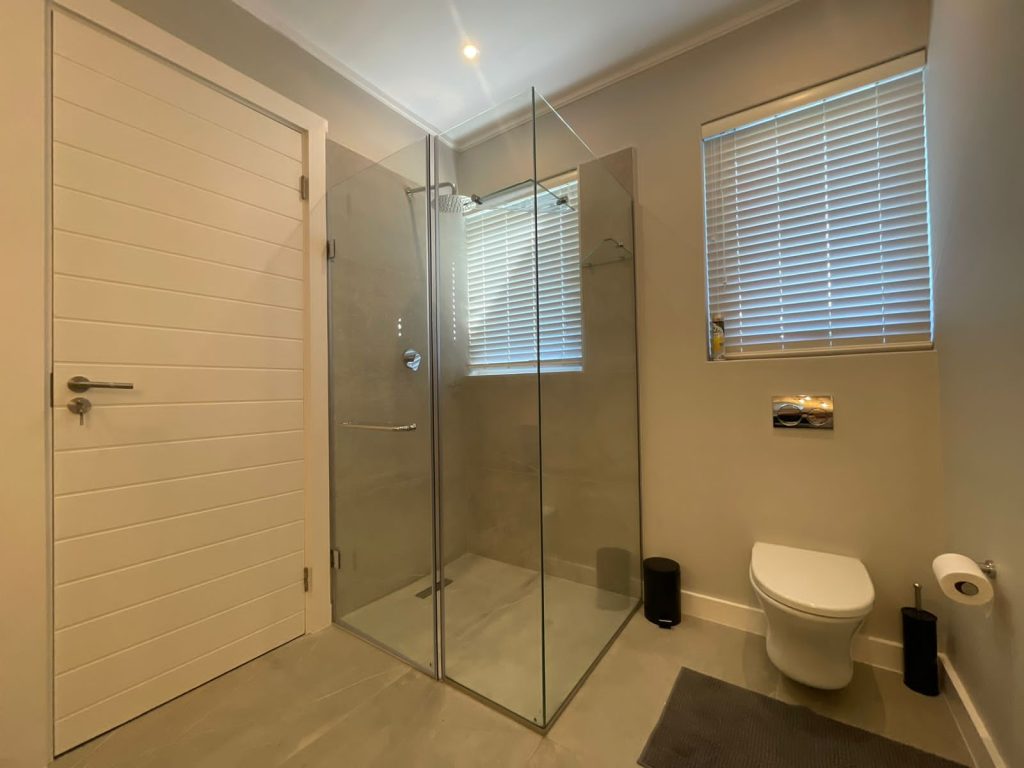 Knightsbridge 61, Kingswood Golf Estate