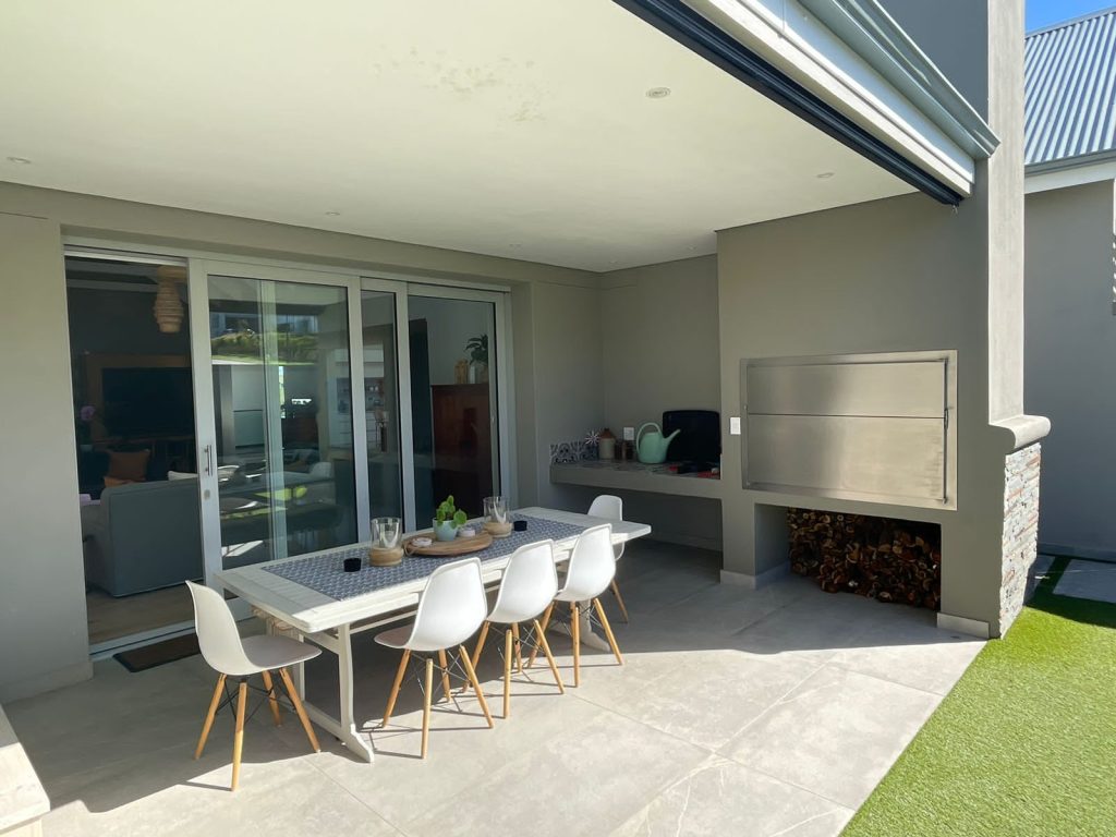 Knightsbridge 61, Kingswood Golf Estate