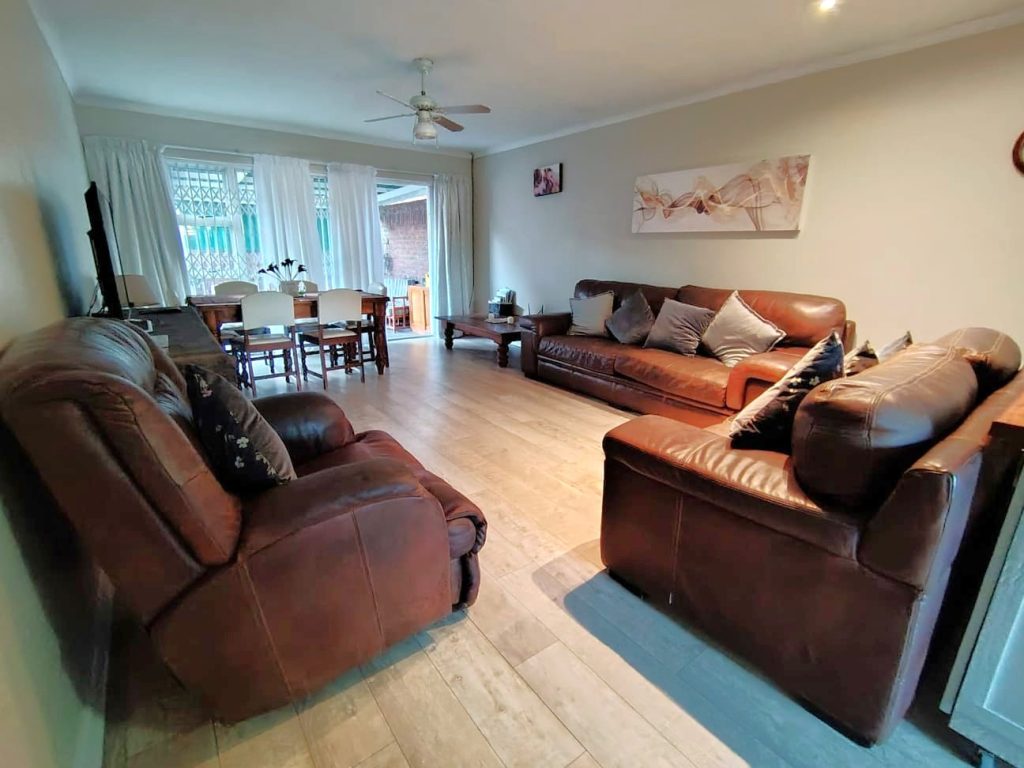 Victoria Crescent unit 8