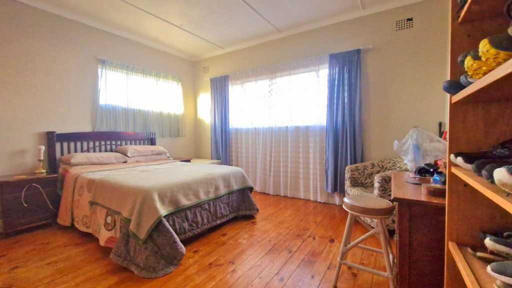 Market Str 31A, George Central