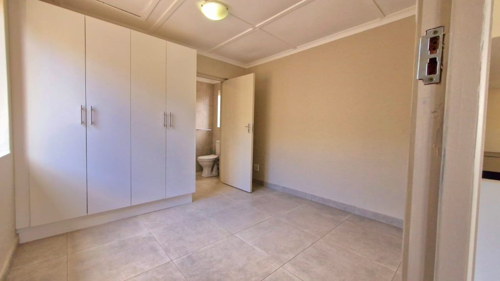 18 Cradock str 1bed1bath