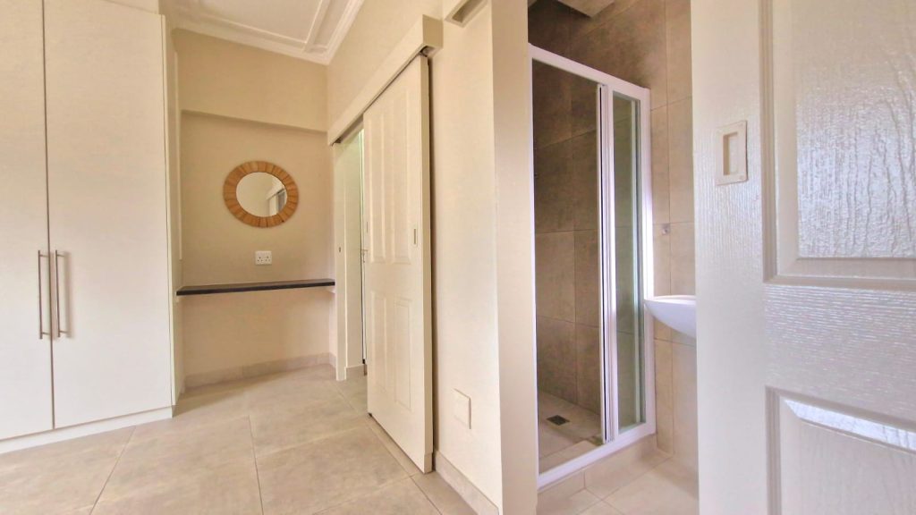18 Cradock str 2bed2bath