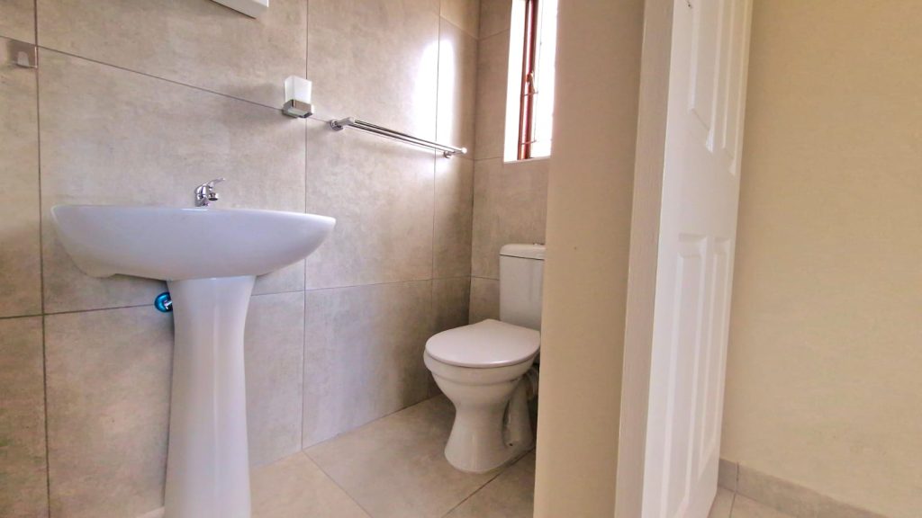 18 Cradock str 2bed2bath