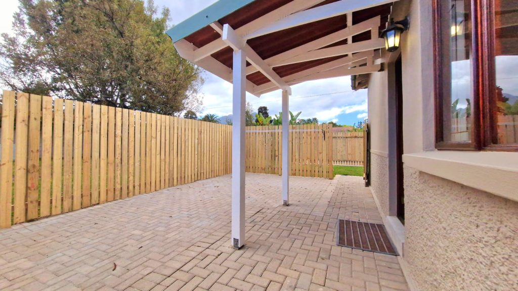 18 Cradock str 2bed2bath