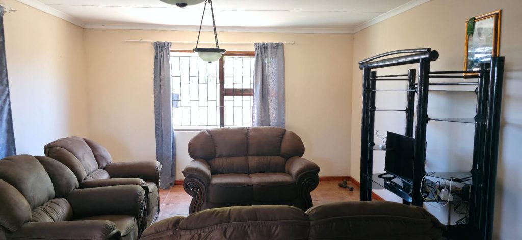 WhatsApp Image 2026-04-16 at 15.55.58 (2)