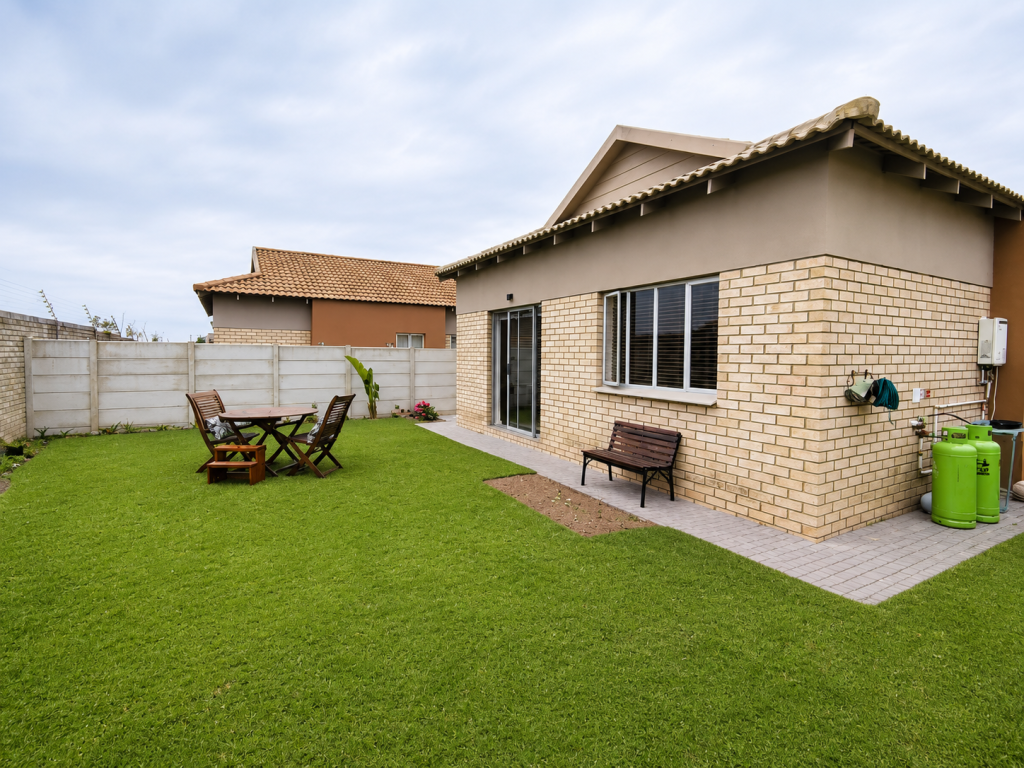 24 Oudekloof