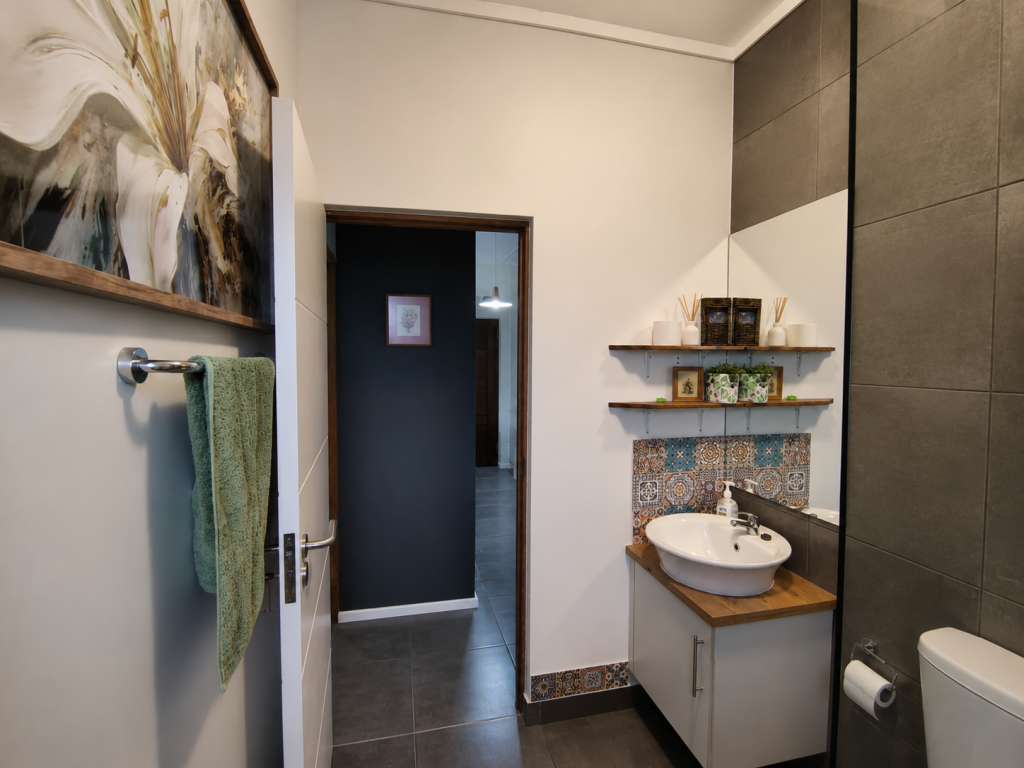 24 Oudekloof