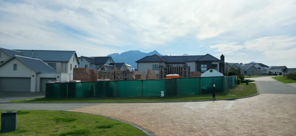 3 Sharman Crescent