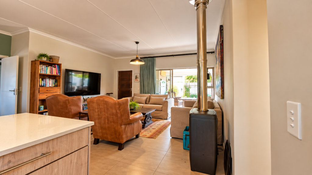 8 Garden Close