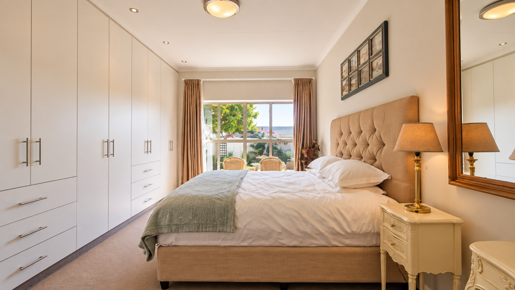 8 Garden Close