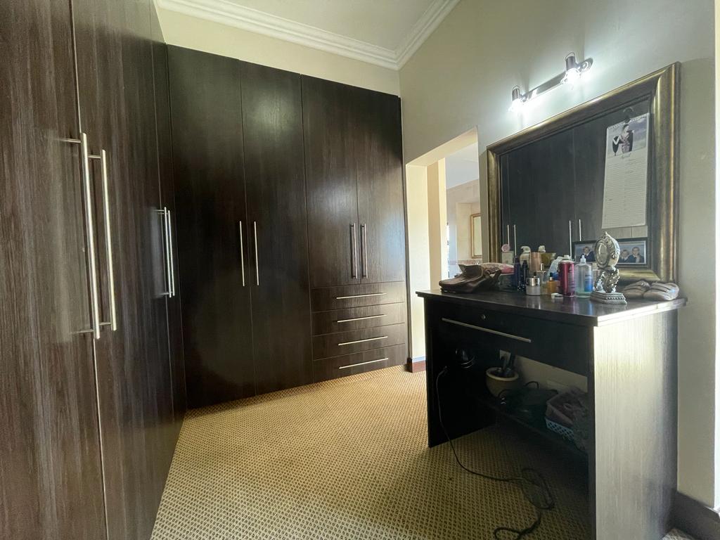 213 Earls Court