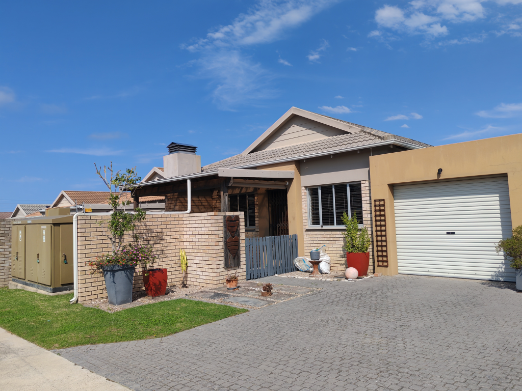 83 Oudekloof